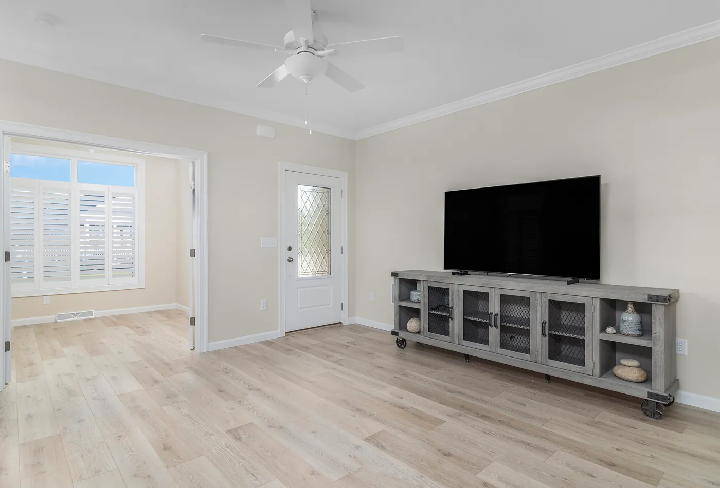 457 sand plains trail south kingstown, ri 02879-086