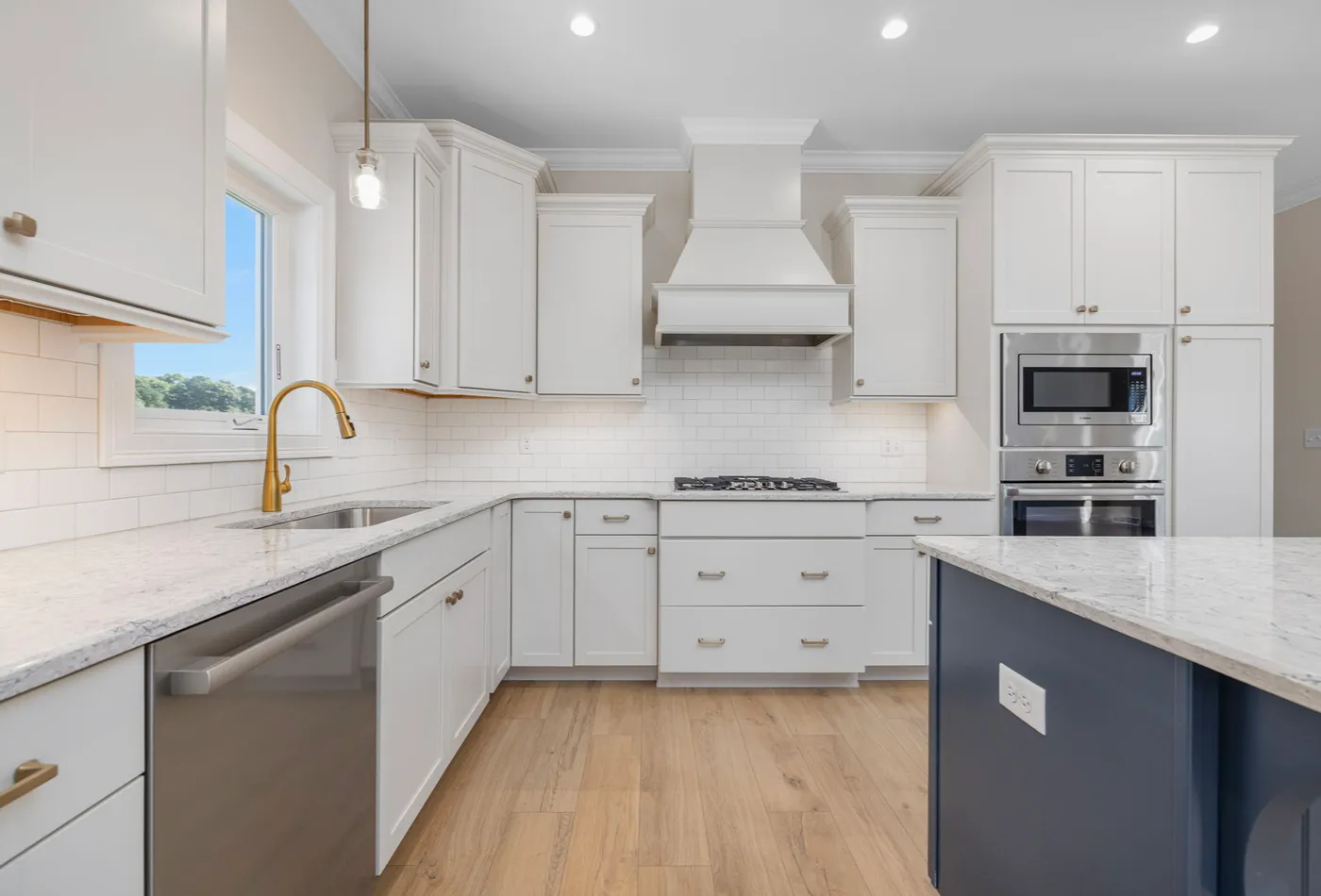 633 s shore village blvd, south kingstown, ri 02879-020